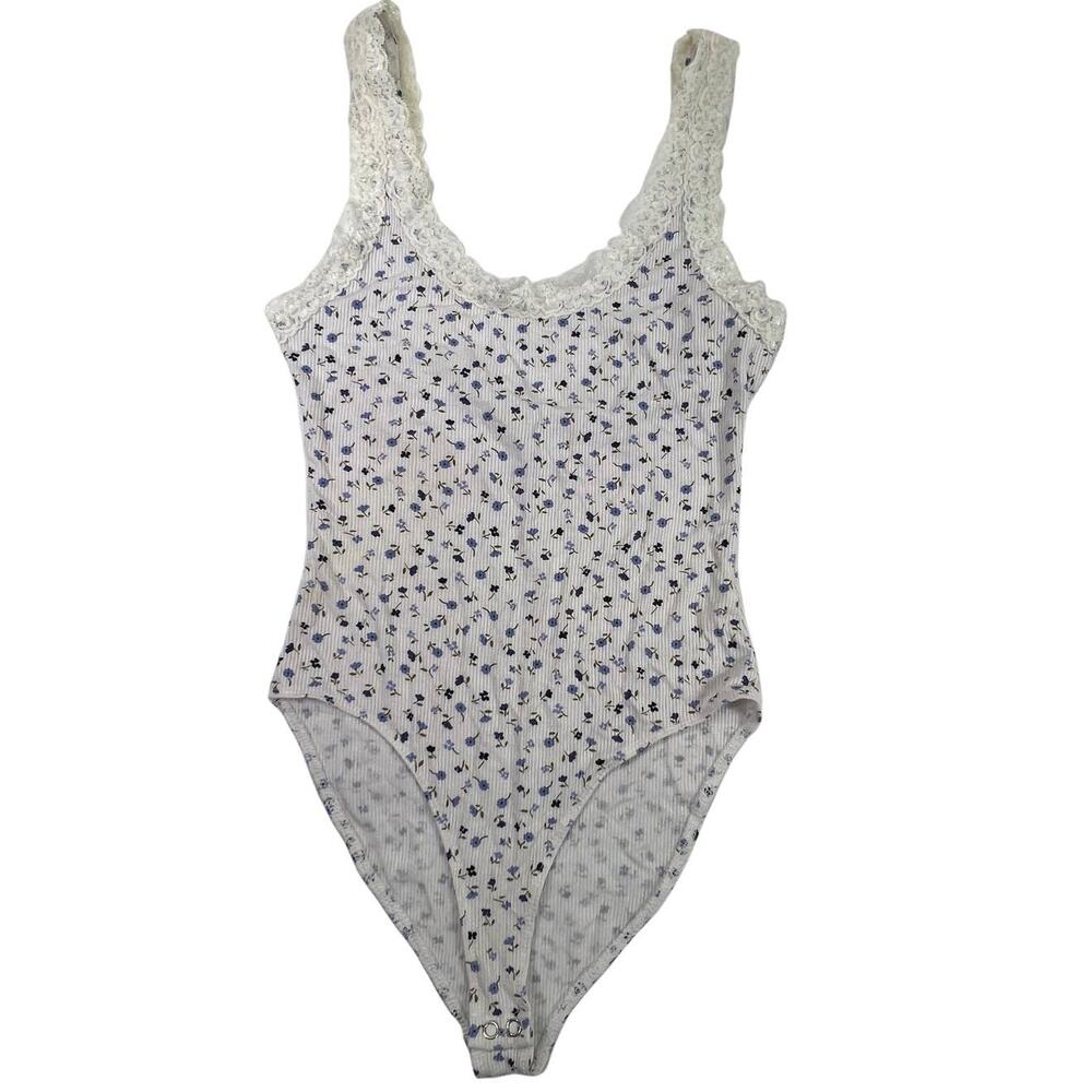 White Lace Trimmed Floral Tank Top Style Bodysuit  Ribbed Tiny Blue Flowers